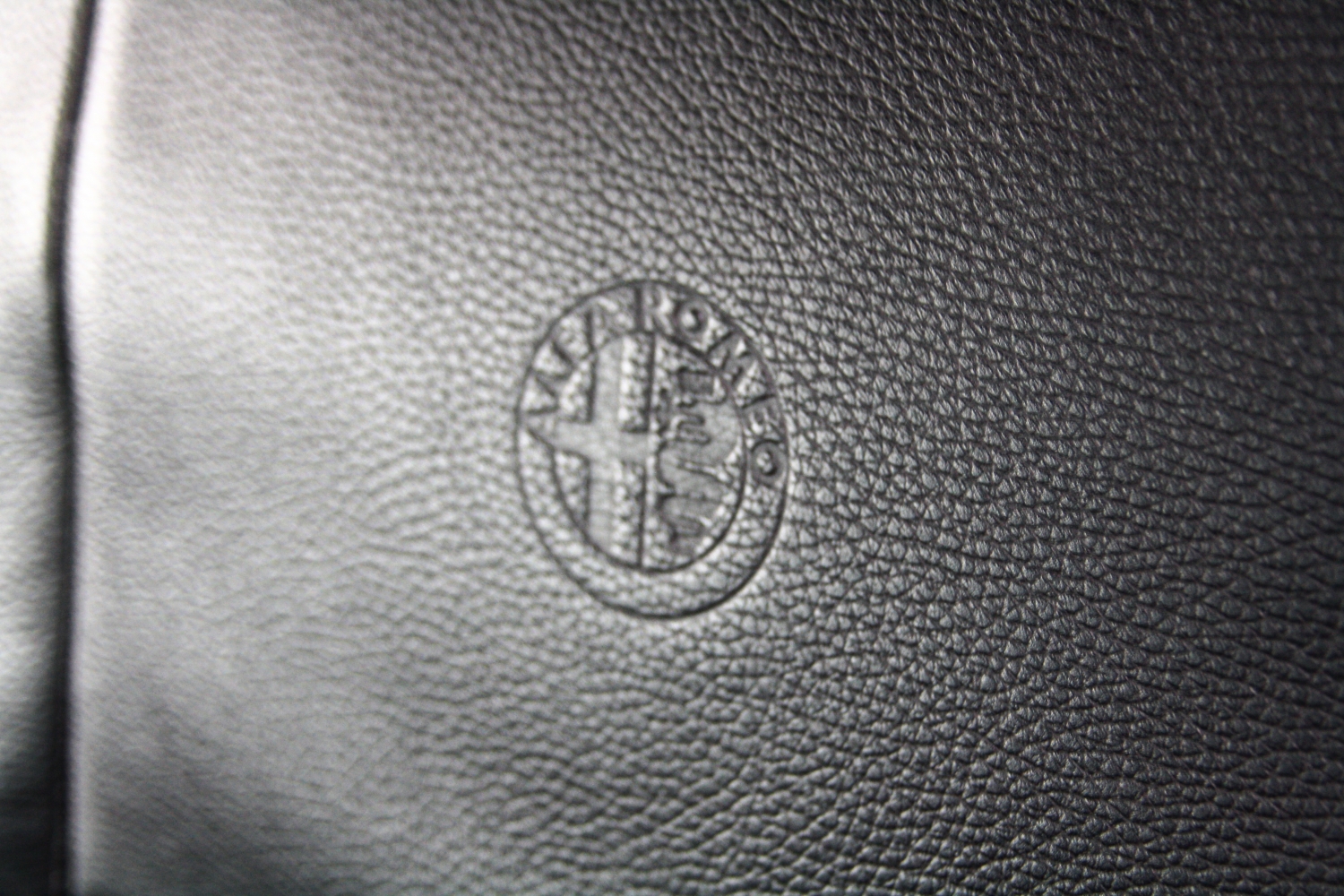 Alfa-Romeo-155-1.8TS-1995-075.JPG
