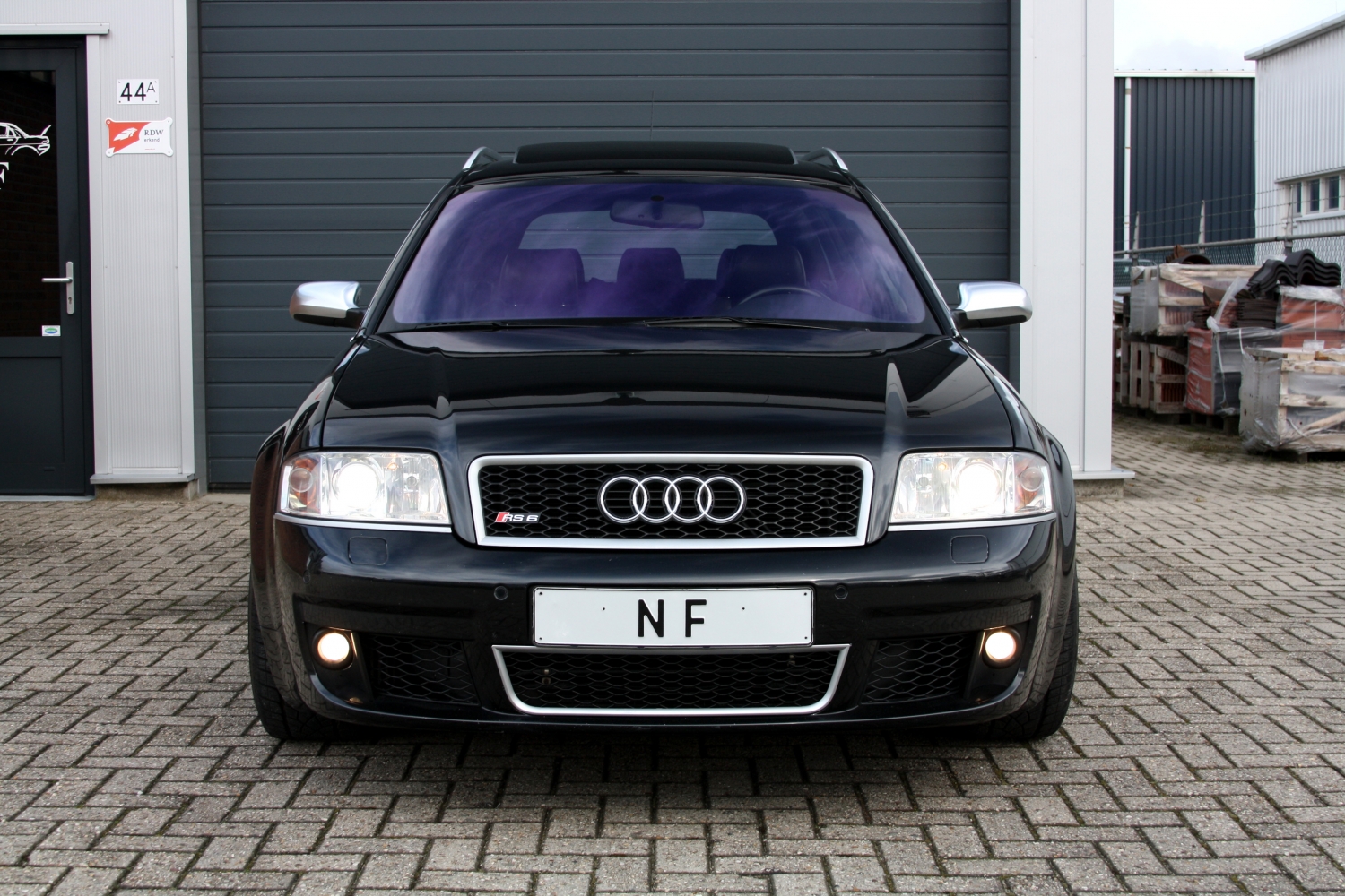 Audi-RS6-Avant-2004-005.JPG