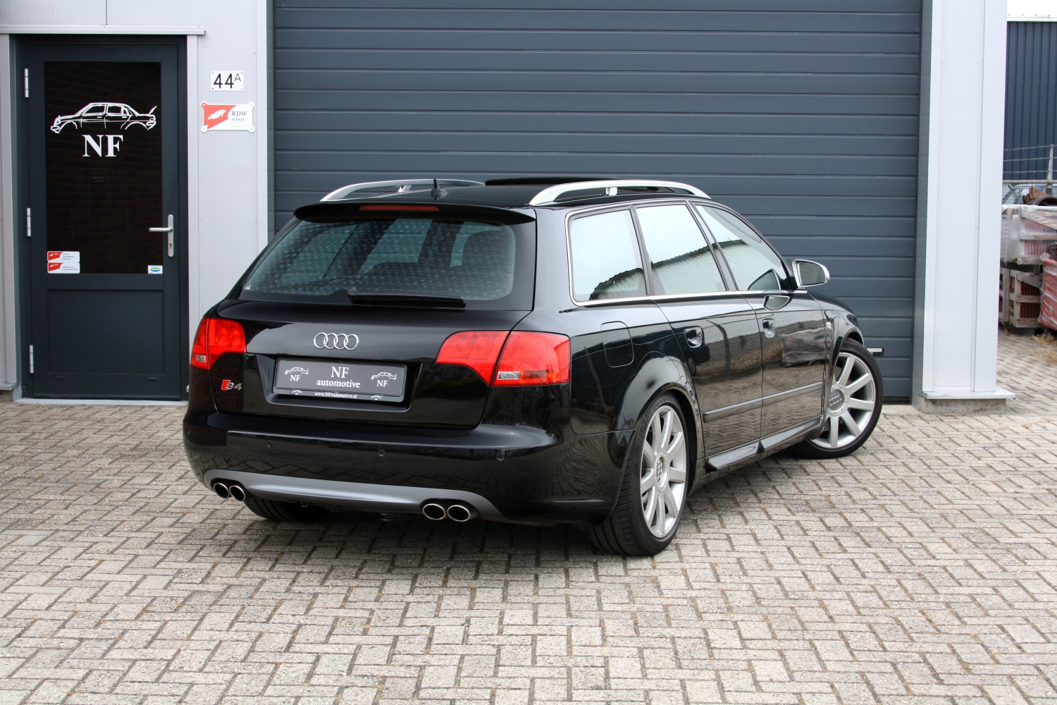 Audi-S4-Avant-B7-2005-019.JPG