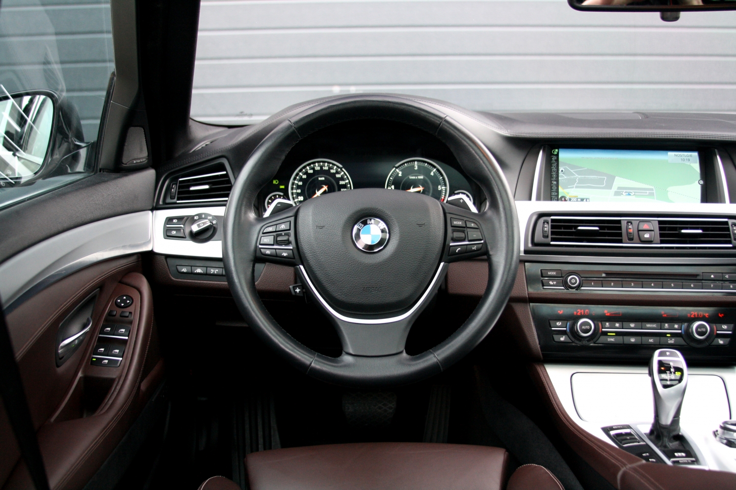 BMW-530D-Touring-F11-2015-030.JPG