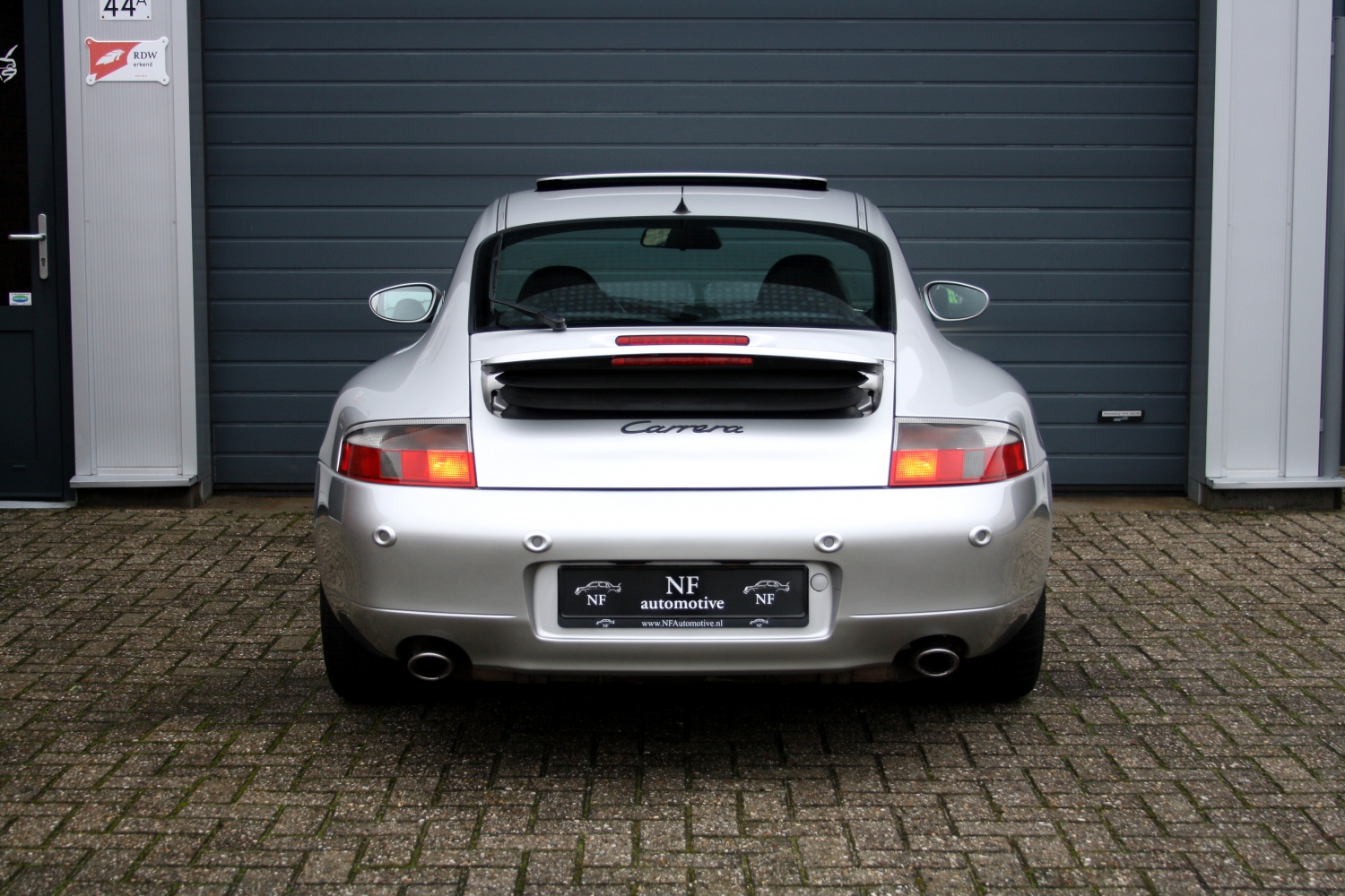 Porsche-911-996-C2-1998-024.JPG