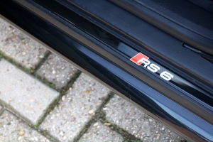 NF Automotive Audi-RS6-Avant-2004-097.JPG