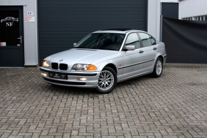 NF Automotive BMW-318i-E46-Sedan-1999-009.JPG