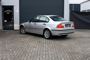 NF Automotive BMW-318i-E46-Sedan-1999-015.JPG