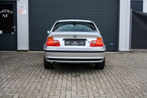 NF Automotive BMW-318i-E46-Sedan-1999-023.JPG