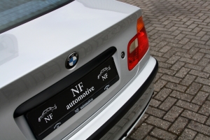 NF Automotive BMW-318i-E46-Sedan-1999-083.JPG