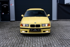 NF Automotive BMW-318is-E36-1992-108.JPG