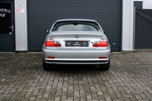 NF Automotive BMW-320CI-E46-2000-018.JPG