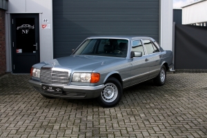NF Automotive Mercedes-Benz-500SE-W126-1980-006.JPG