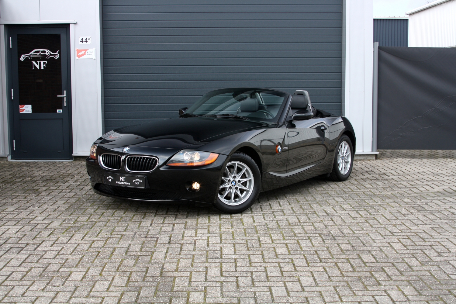 BMW Z4 Roadster E85 2.2i - Hardtop bij NF Automotive