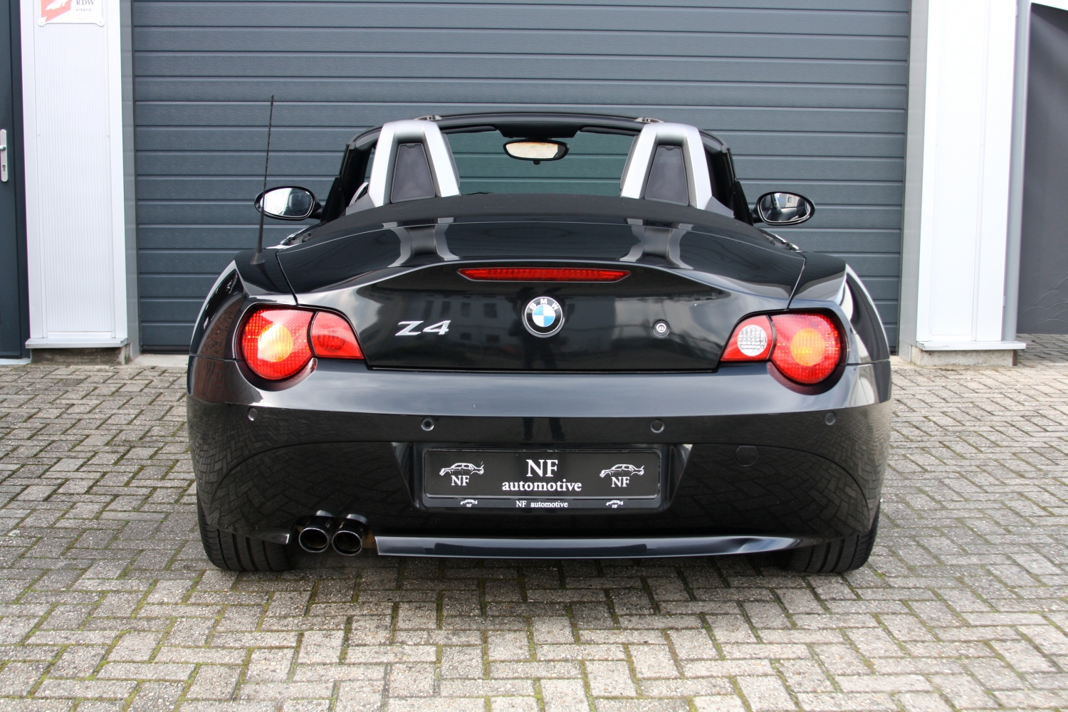 2017-03-17-BMW-Z4-Roadster-2.2i-E87-2004-6.JPG