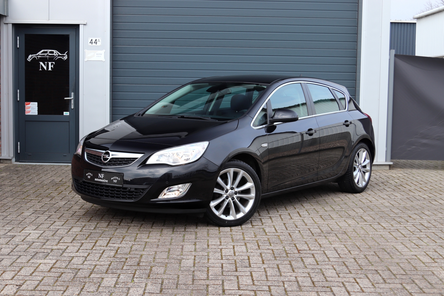 2021-03-09-Opel-Astra-1.4T-Hatchback-2010-45LXH3-001.JPG
