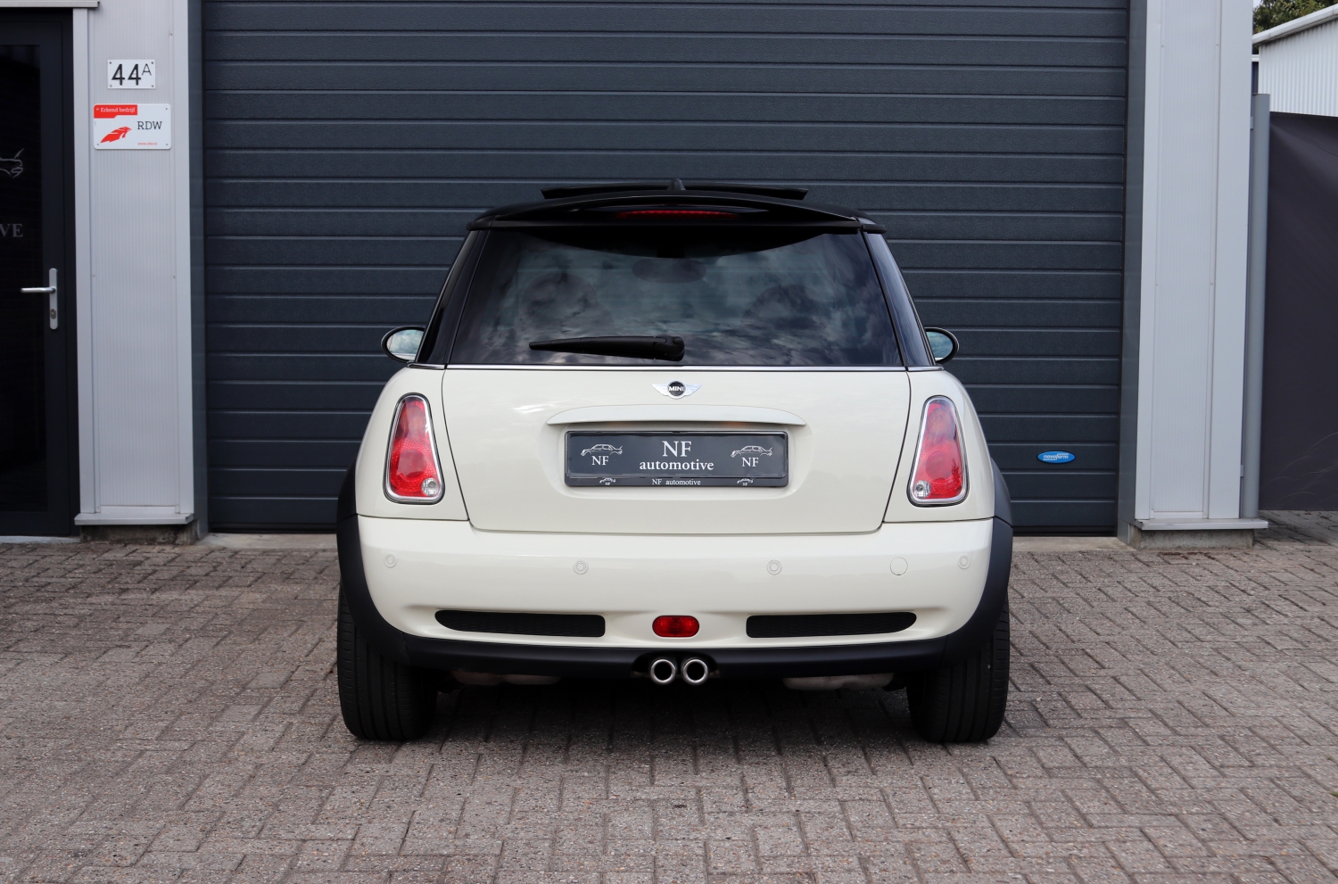 2025-09-20-MINI-Cooper-S-R53-2006-3KNP37-006.JPG