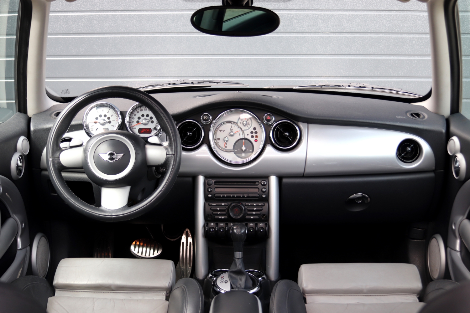 2025-09-20-MINI-Cooper-S-R53-2006-3KNP37-007.JPG