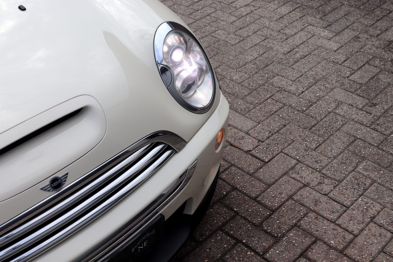 2025-09-20-MINI-Cooper-S-R53-2006-3KNP37-018.JPG