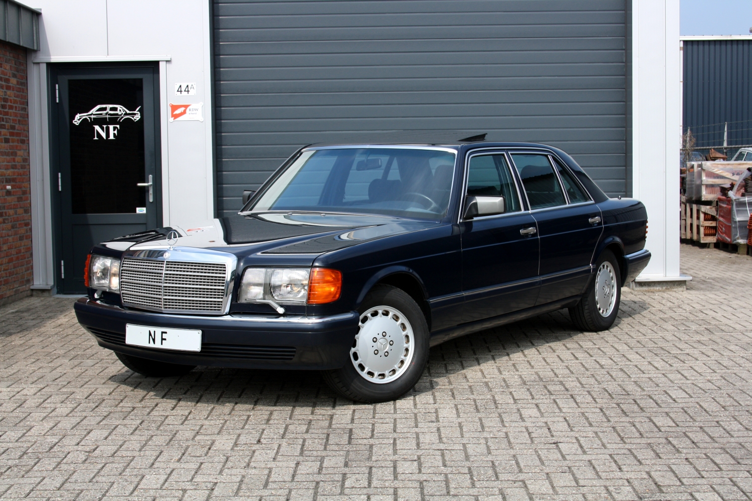 560SEL-1989.JPG