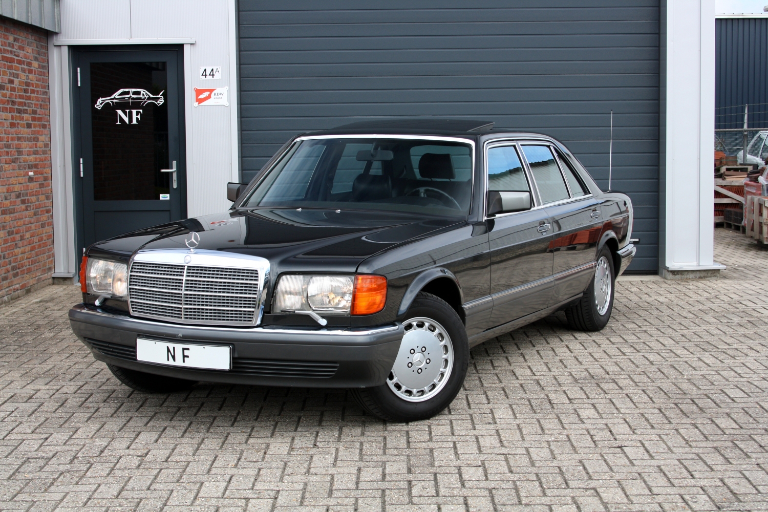 560SEL-W126-1990-005.JPG