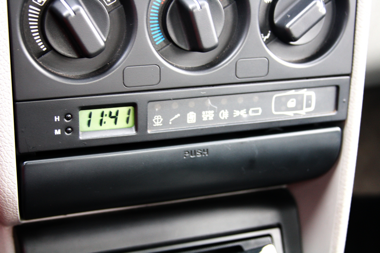 Alfa-Romeo-155-1.8TS-1995-080.JPG