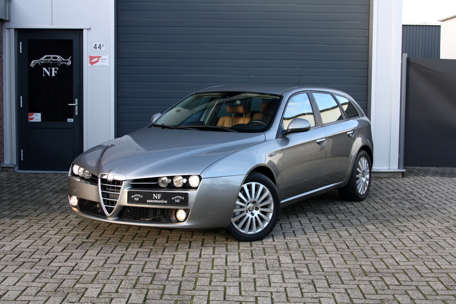 Alfa Romeo 159 SW 3.2 V6 JTS Q4 Distinctive kopen bij NF Automotive