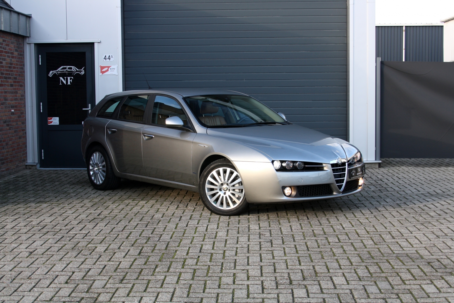 Alfa-Romeo-159-SW-3.2-Q4-2007-008.JPG