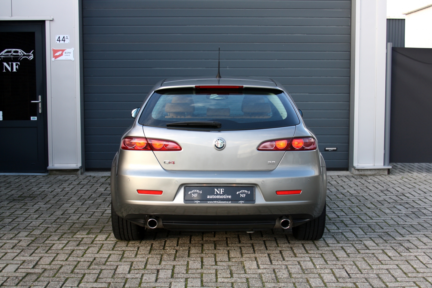 Alfa-Romeo-159-SW-3.2-Q4-2007-018.JPG