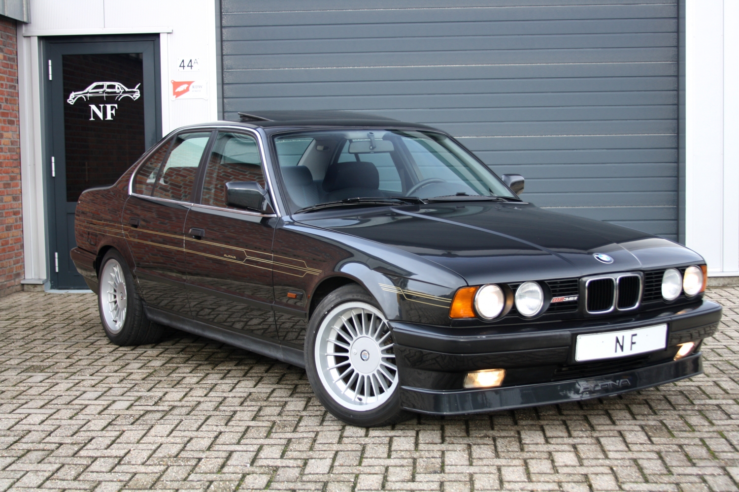 Alpina-B10-3.5-1989-074.JPG