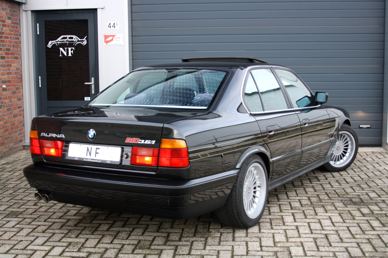 Alpina-B10-3.5-1989-079.JPG