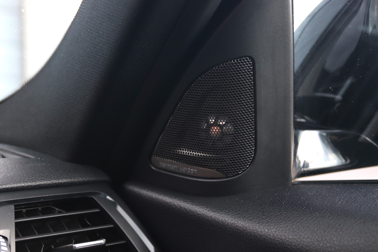 Alpina-B3-Biturbo-F30-2013-T131PD-066.JPG