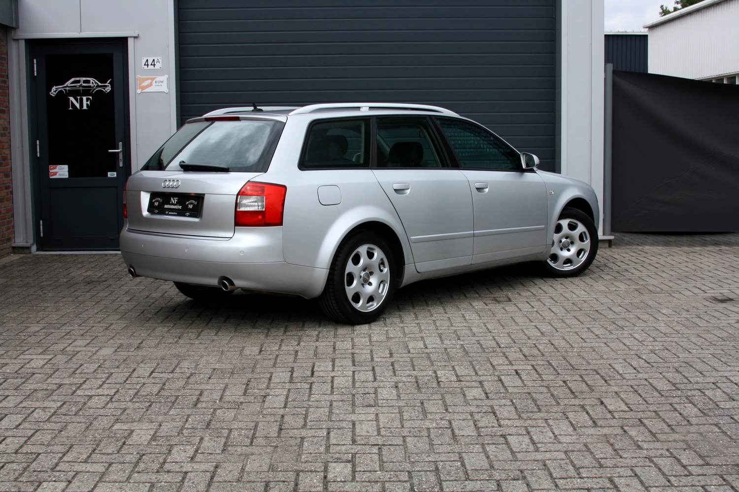 Audi-A4-Avant-18T-2003-TJ854D-066.JPG