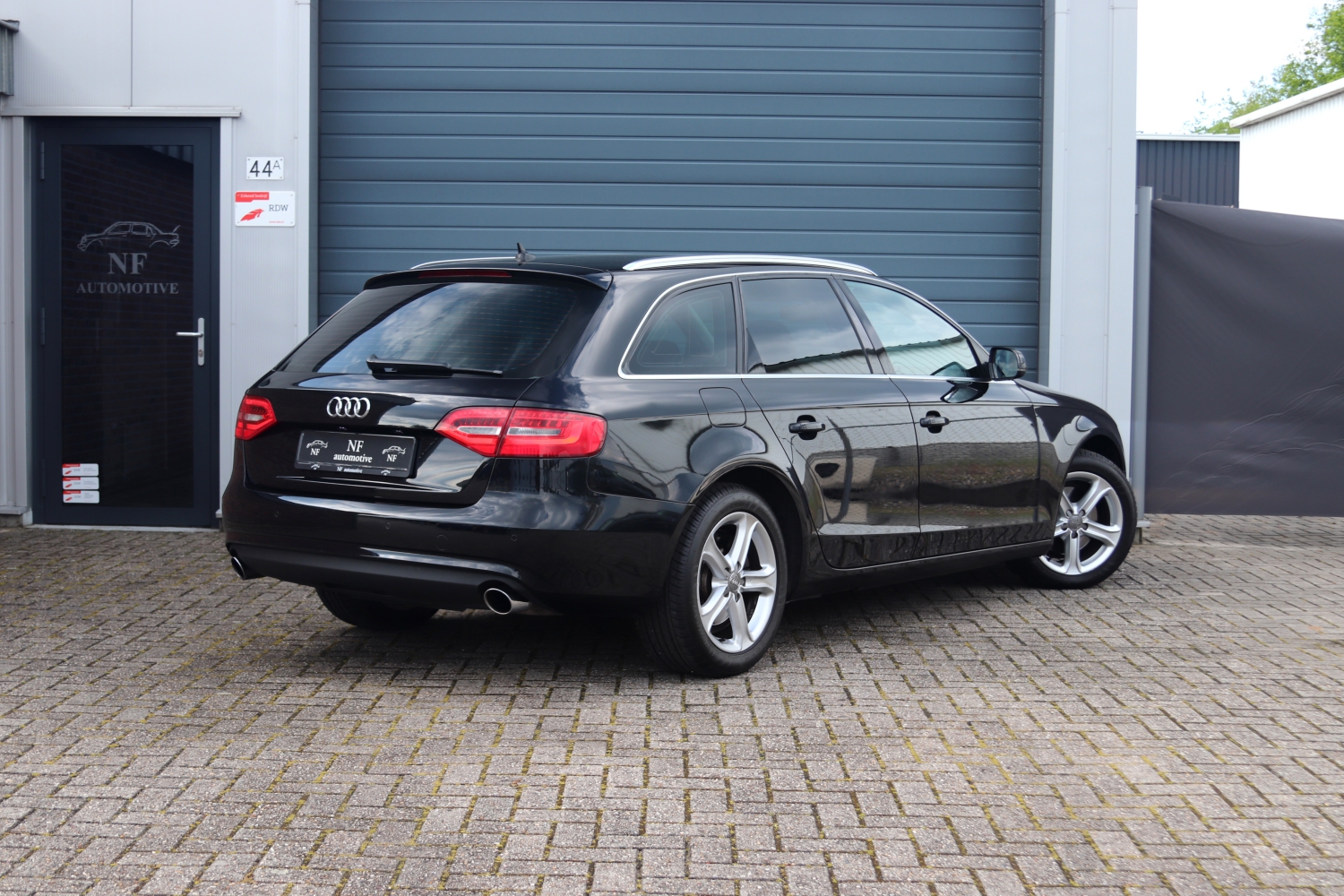 Audi-A4-Avant-18TFSI-2013-5SHK59-005.JPG