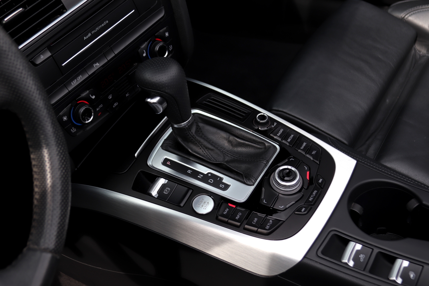 Audi-A5-Cabriolet-20TFSI-2010-10LXK5-065.JPG
