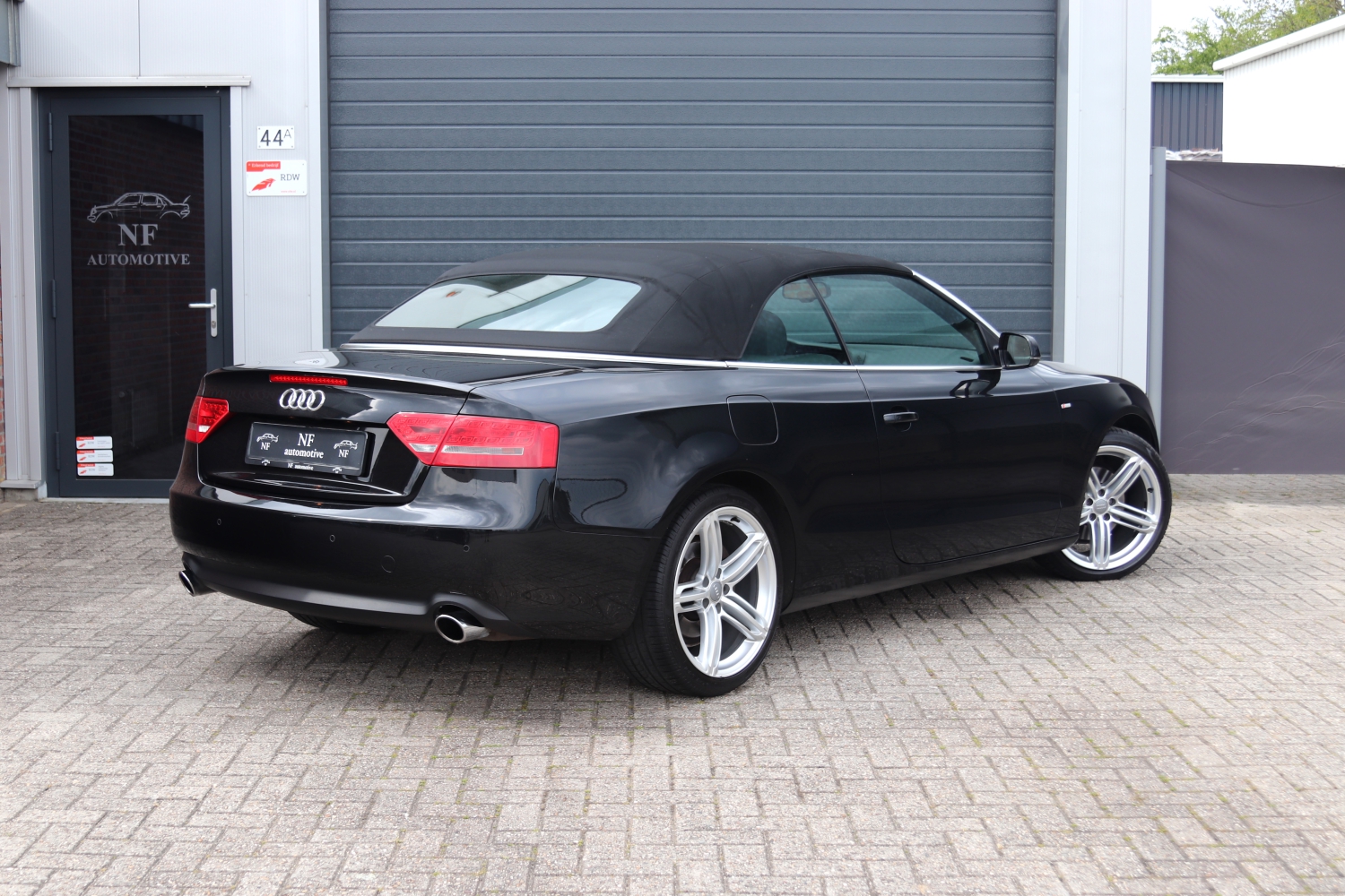 Audi-A5-Cabriolet-20TFSI-2010-10LXK5-085.JPG