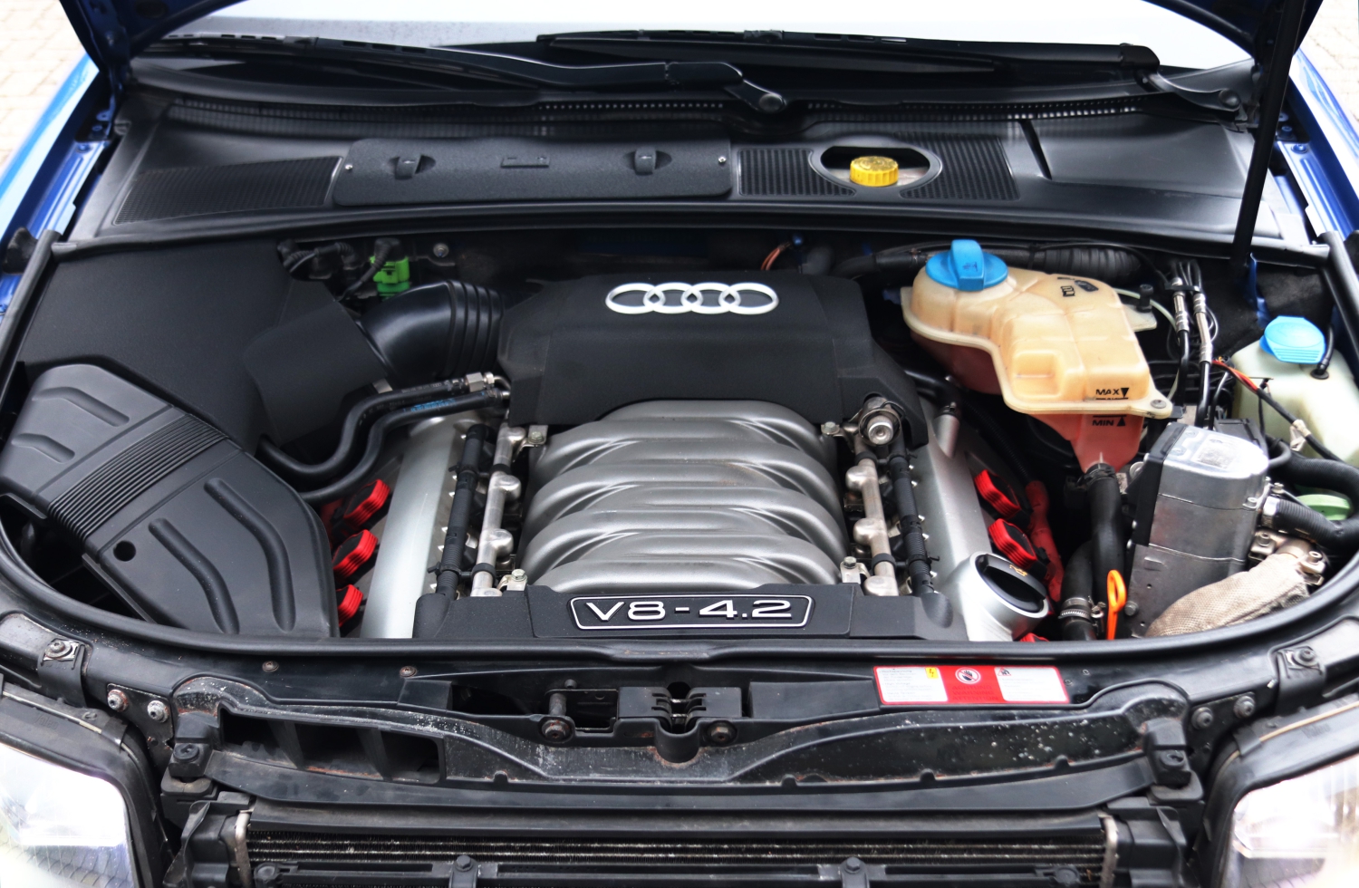 Audi-S4-Avant-B6-2002-RH530V-072.JPG