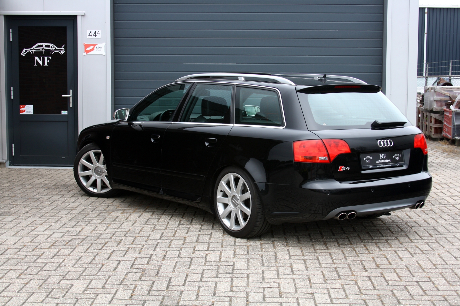 Audi S4 Avant Quattro B7 Tiptronic kopen bij NF Automotive