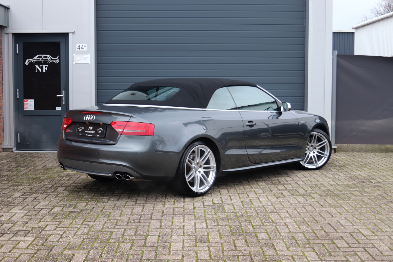 Audi-S5-Cabriolet-2011-219.JPG