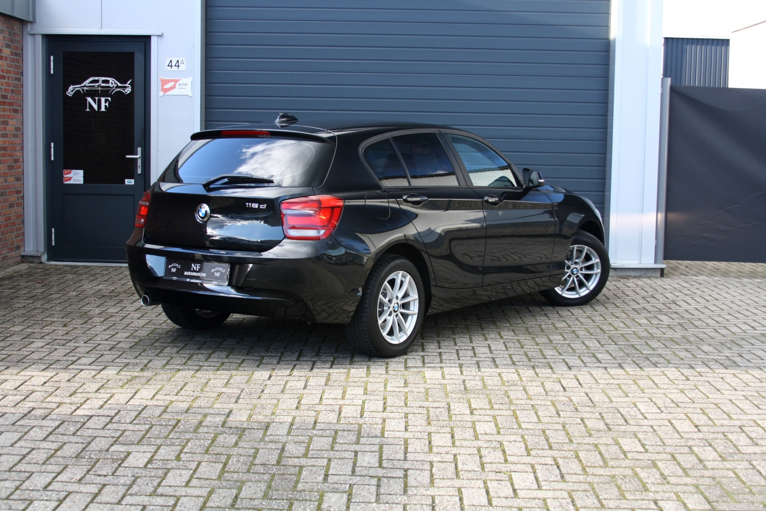 BMW-116d-F20-2015-005.JPG