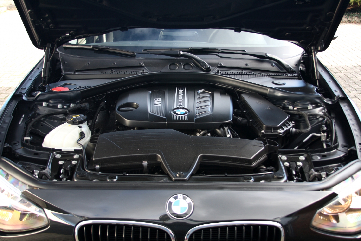 BMW-116d-F20-2015-055.JPG