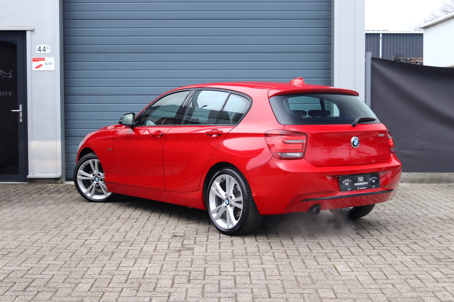 BMW-118i-F20-2011-7557-004.JPG
