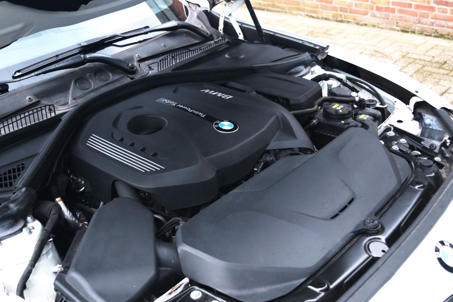 BMW-120i-F20-LCI-2017-7457-076.JPG