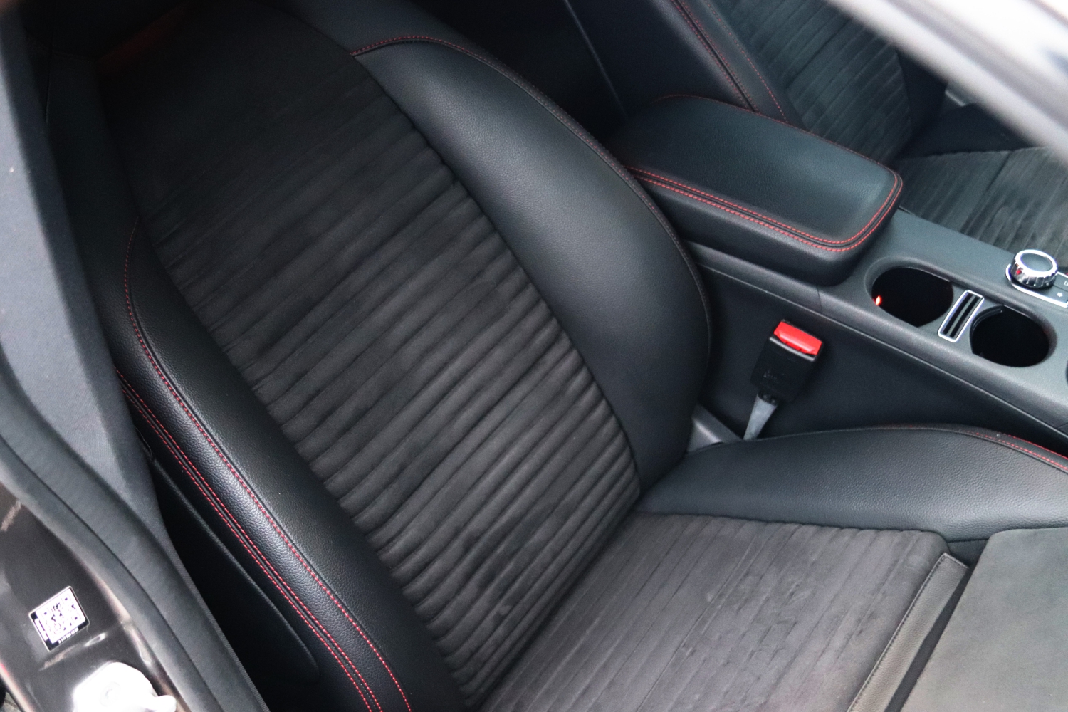 BMW-120i-F20-LCI-2017-7457-130.JPG
