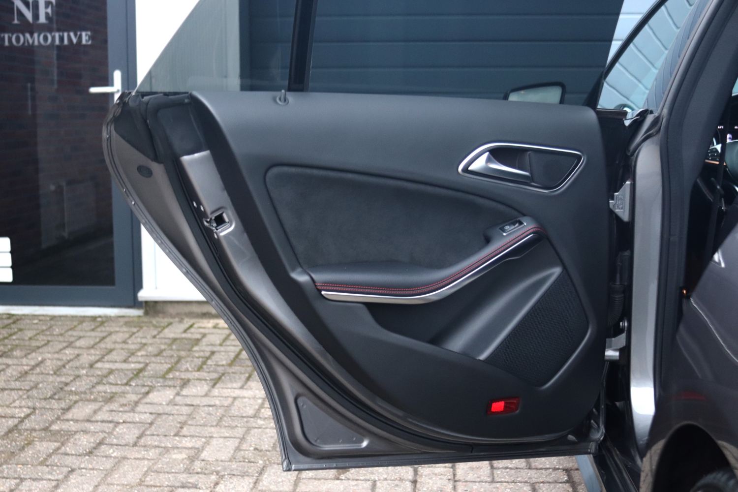 BMW-120i-F20-LCI-2017-7457-137.JPG
