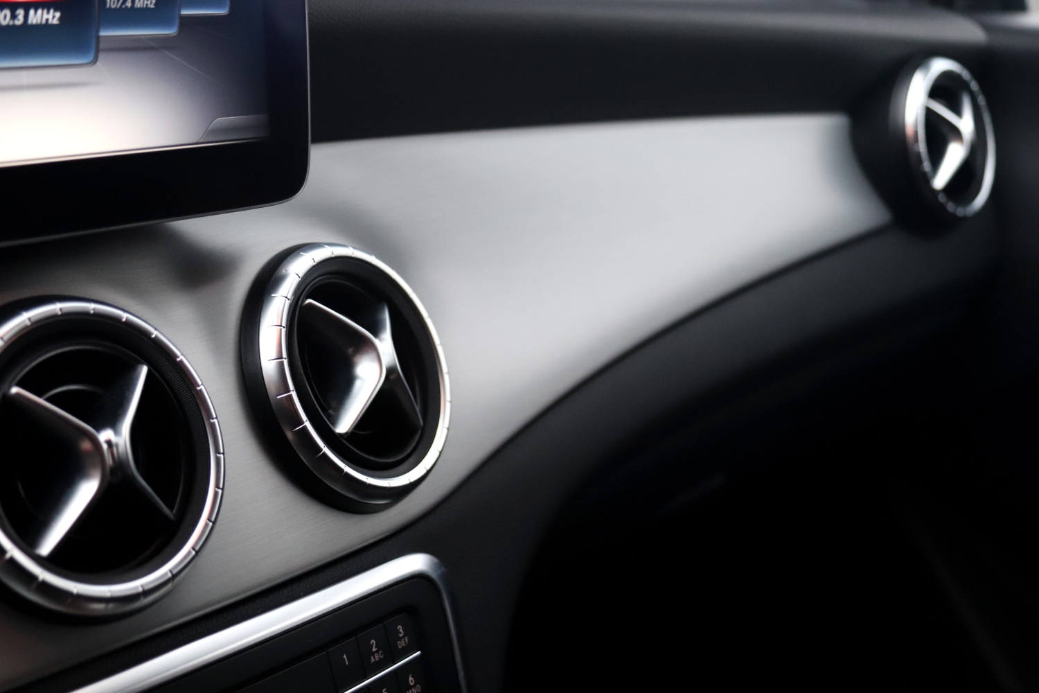 BMW-120i-F20-LCI-2017-7457-156.JPG