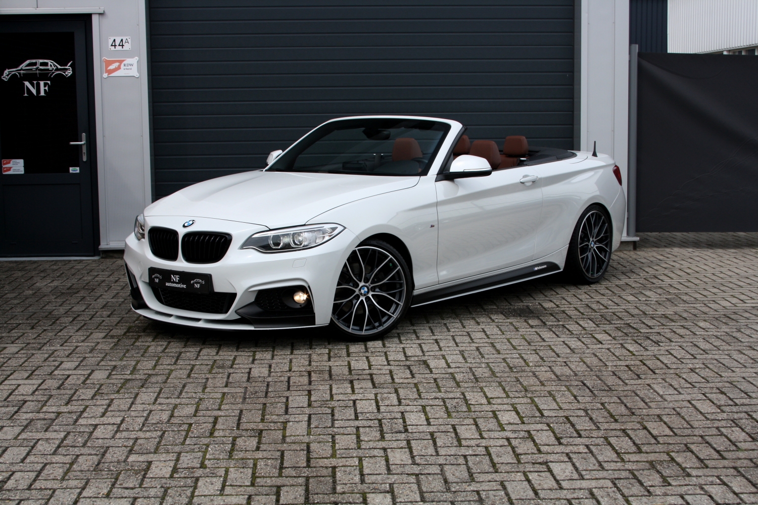 BMW-220i-Cabriolet-F23-2015-017.JPG