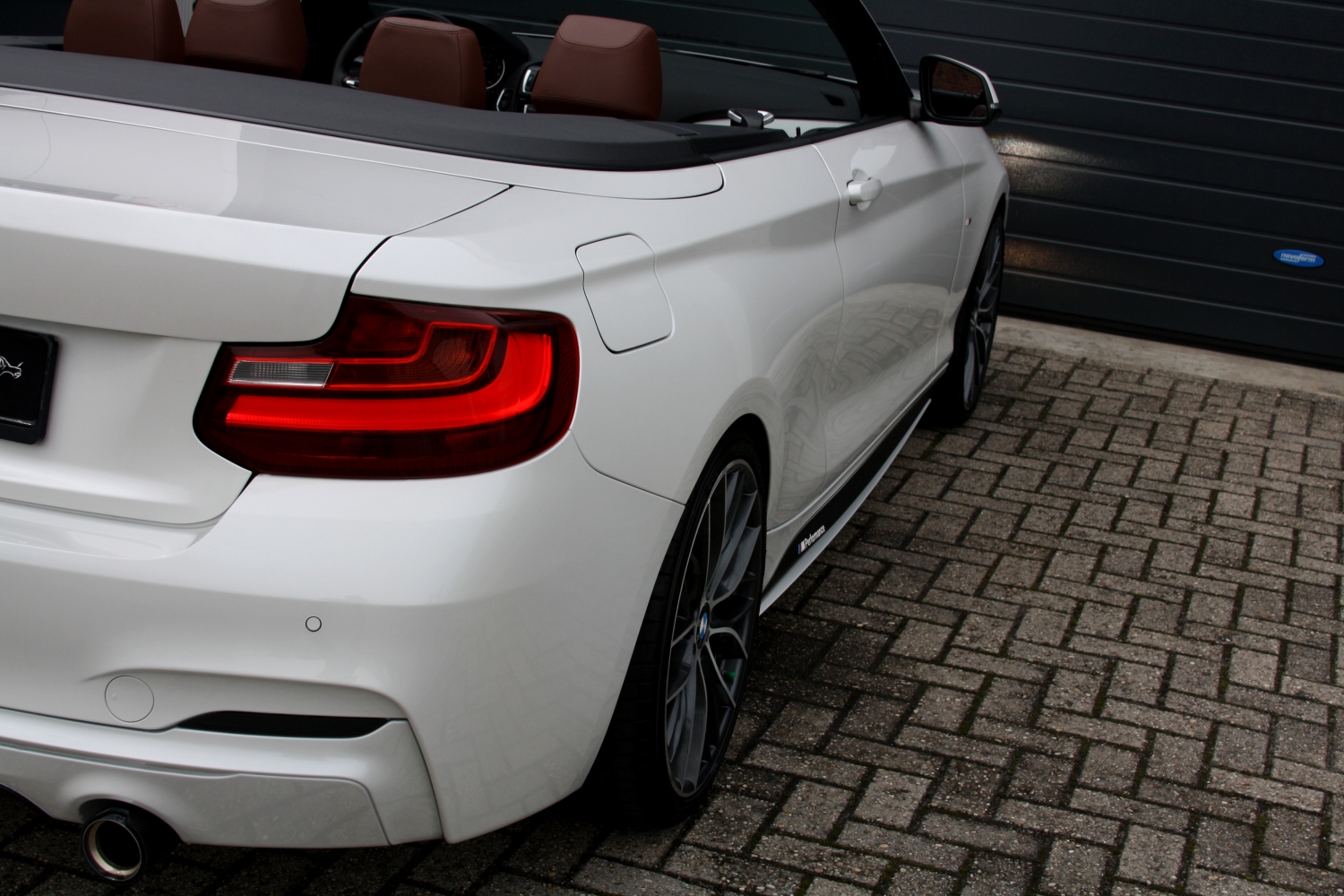 BMW-220i-Cabriolet-F23-2015-043.JPG