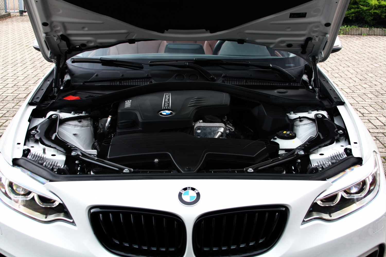 BMW-220i-Cabriolet-F23-2015-103.JPG