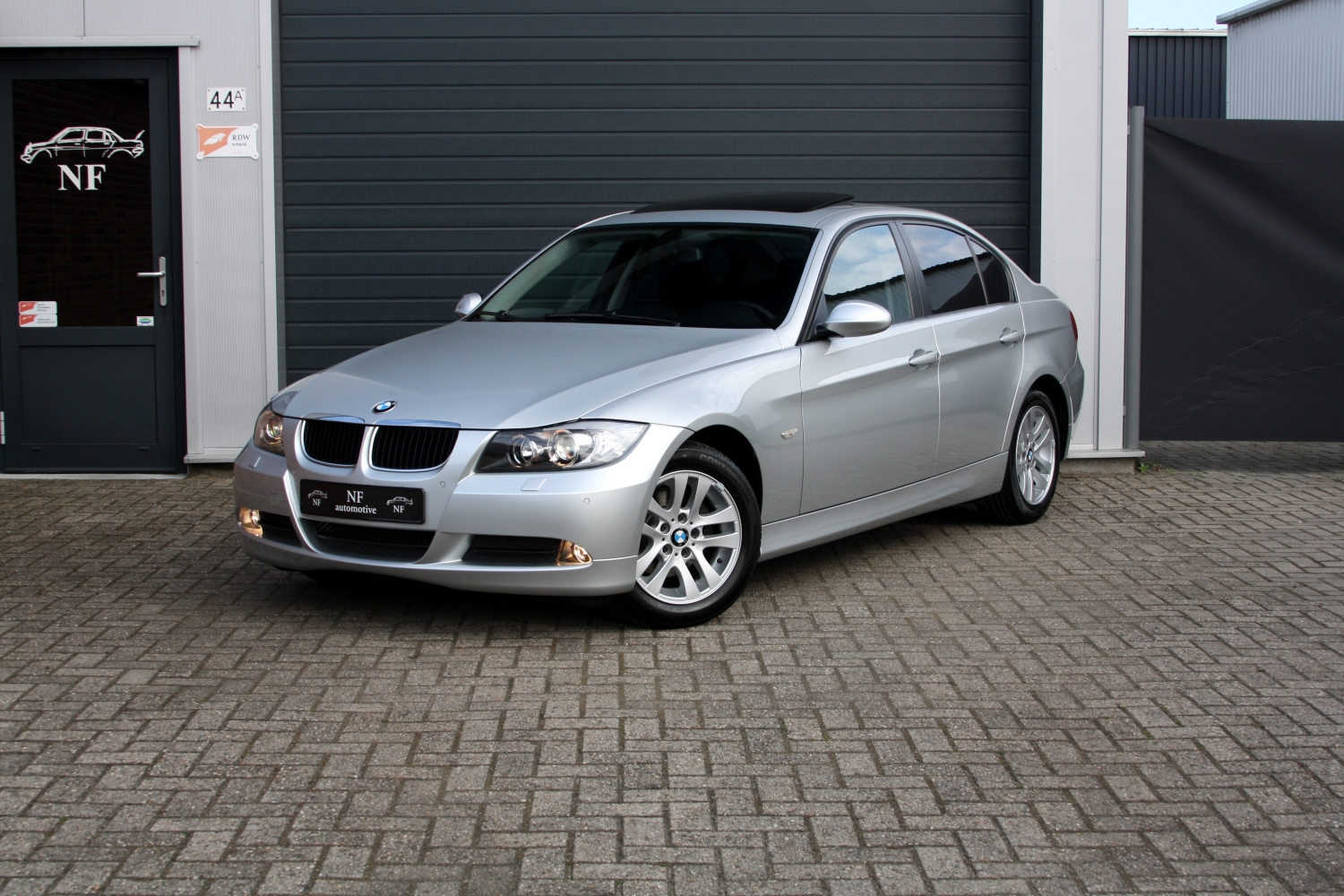 Magnetisch Afrekenen temperen BMW 318i Sedan E90 - 2.eig - Dealer ond. kopen bij NF Automotive