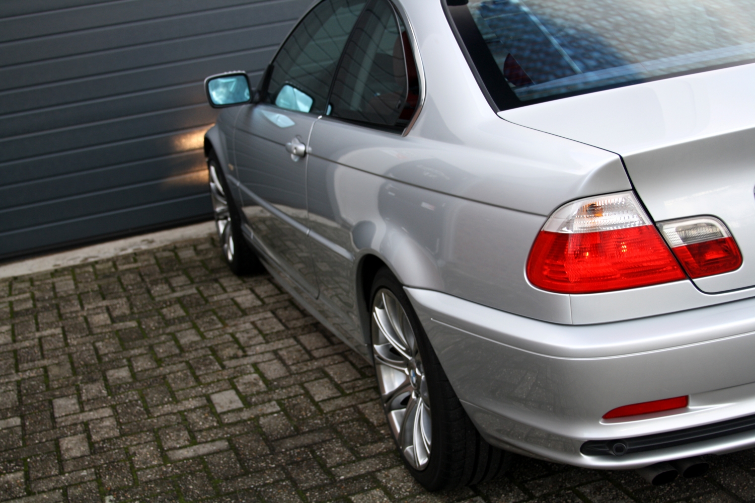 BMW-320CI-E46-2000-023.JPG