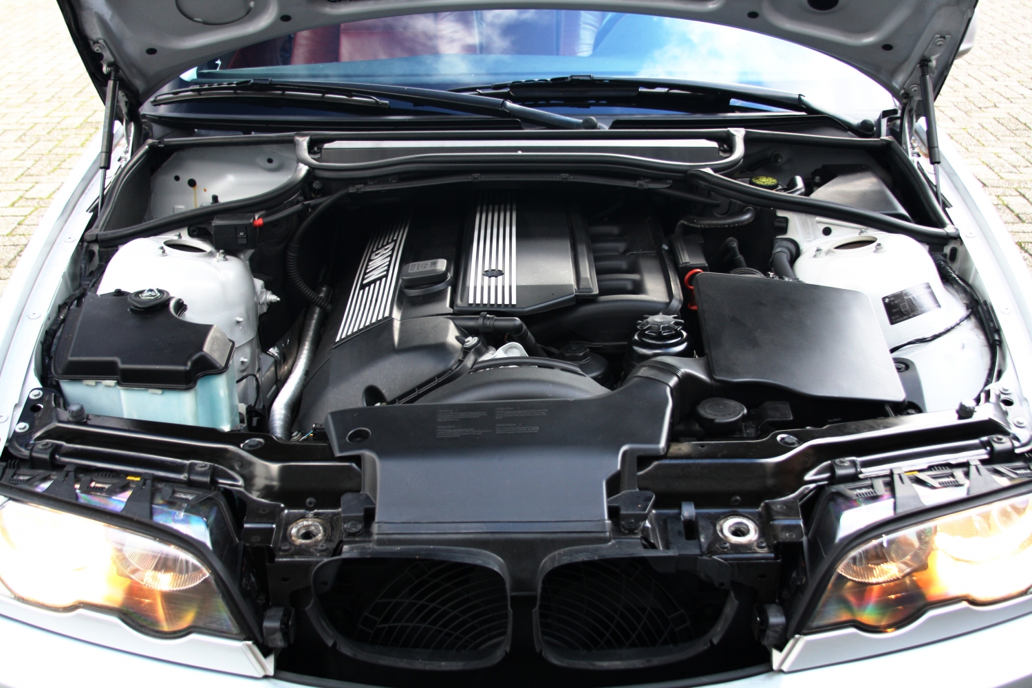 BMW-320CI-E46-2000-072.JPG