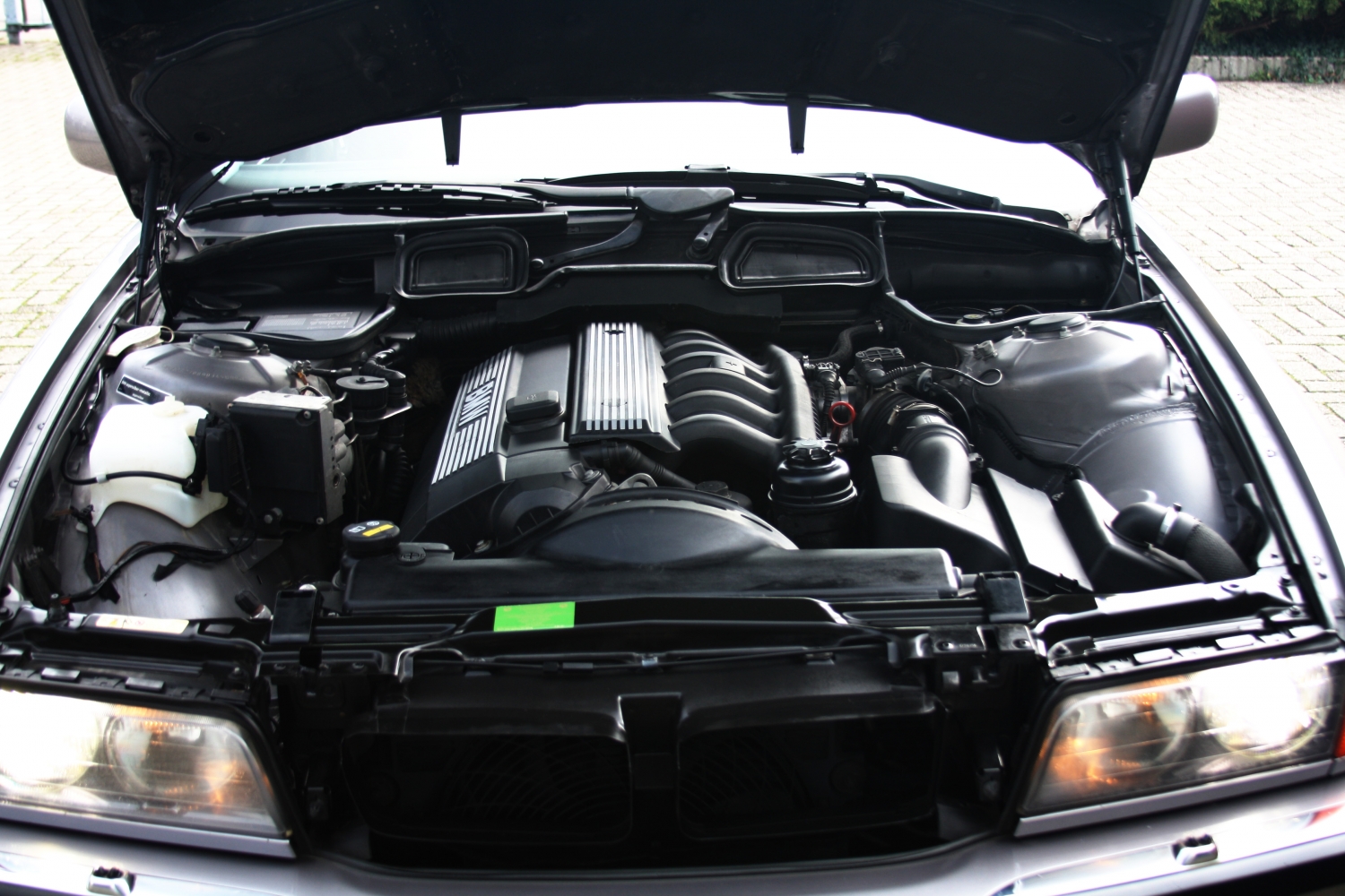 BMW-320CI-E46-2000-194.JPG