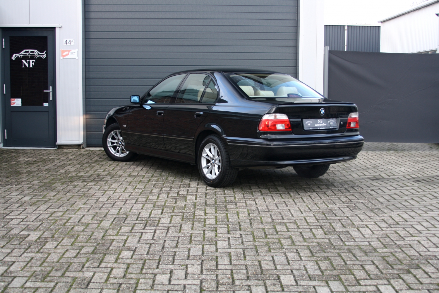 BMW-320CI-E46-2000-243.JPG